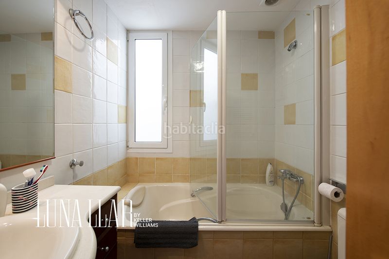 Foto 42d76a68-d247-48b3-96af-c90b1d546cd8. Pis amb piscina a Baixador Castelldefels