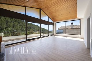 House in Levantina - Montgavina - Quintmar. Casa totalmente reformada a estrenar con piscina, jardín, ascens