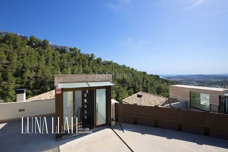Foto 0066f396-bc9d-453e-b865-3195b4024589. Casa amb aparcament a Levantina - Montgavina - Quintmar Sitges