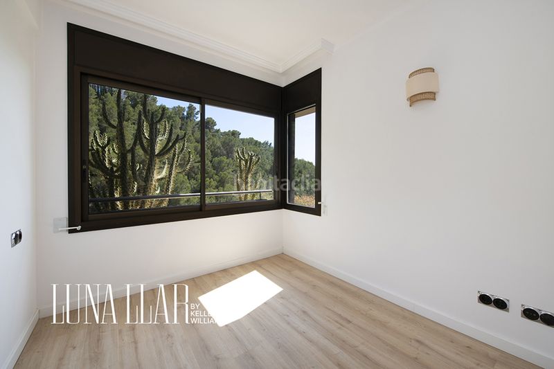 Foto d33c6d3a-e12e-4a2b-ac2d-16d9172657a4. Casa amb aparcament a Levantina - Montgavina - Quintmar Sitges