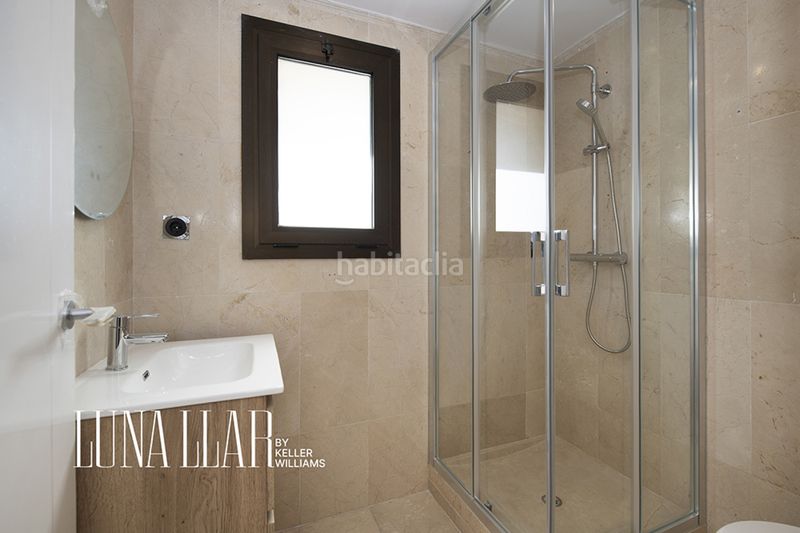 Foto e36fce6e-a151-47d1-8e58-222bba1ae951. Casa amb aparcament a Levantina - Montgavina - Quintmar Sitges