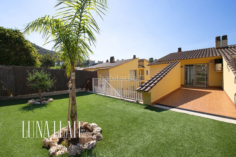 Foto 0e31c1e5-1002-40dd-90a0-bbd4df718e2e. Casa adossada amb calefacció aparcament piscina a Sitges