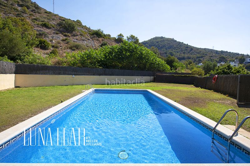 Foto b82e4fb4-1c95-484a-ad6e-473c461a5717. Casa adossada amb calefacció aparcament piscina a Sitges