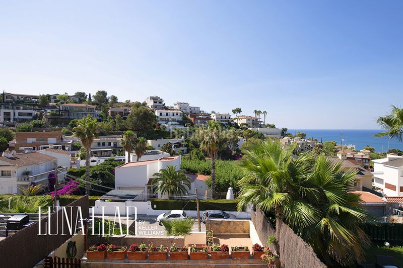 Foto c632b917-b508-4ae2-b501-240c413713b7. Casa adossada amb calefacció aparcament piscina a Sitges