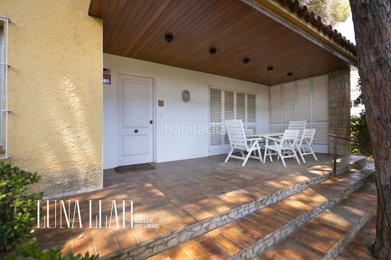 Foto 0f37e655-5f00-47ec-ae9b-0cb2e6a253a2. Casa amb aparcament a La Pineda Castelldefels