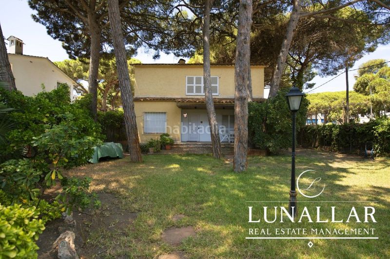 Foto 1a1db165-376a-49aa-ad35-04703128e724. Casa amb aparcament a La Pineda Castelldefels