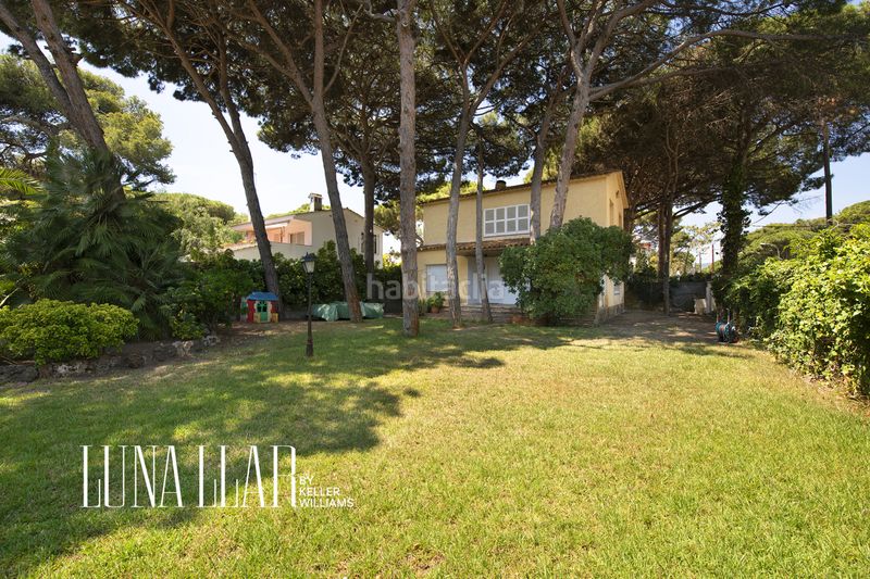 Foto cdc055bc-85a2-490a-8acf-5ad9abad6276. Casa amb aparcament a La Pineda Castelldefels