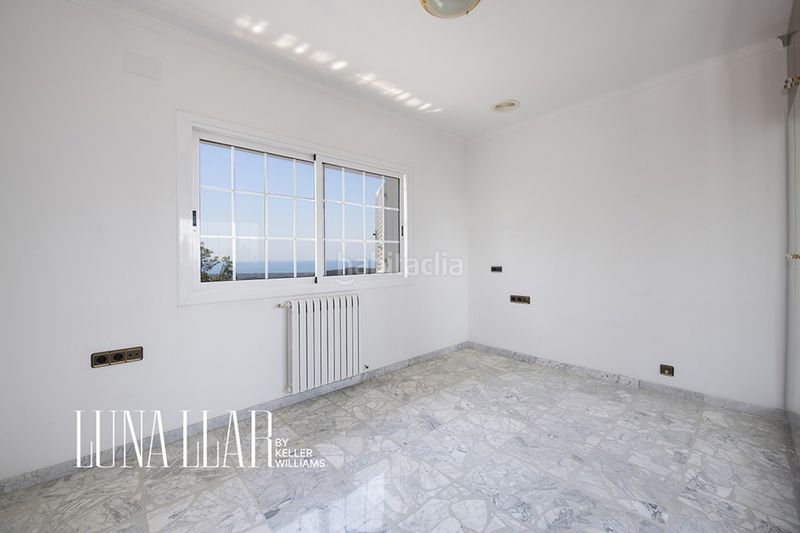 Foto 68233a2b-ae4f-43e7-9286-917916853551. Casa amb calefacció aparcament piscina a Bruguers Gavà