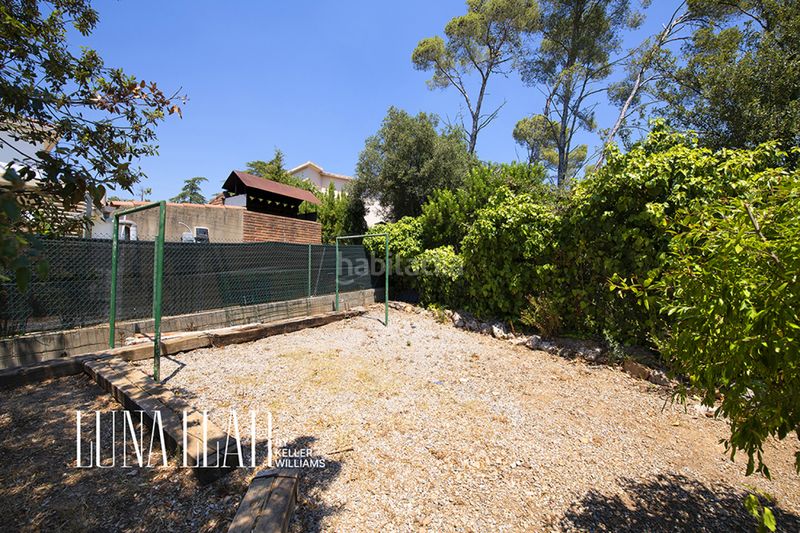 Foto e50d093f-6cd6-4be6-8895-f7ea23ff8308. Casa amb calefacció aparcament piscina a Bruguers Gavà