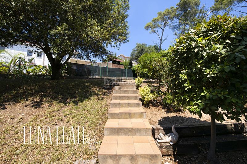 Foto ef28a131-3c80-40d6-9444-4c28c6a0fb14. Casa amb calefacció aparcament piscina a Bruguers Gavà
