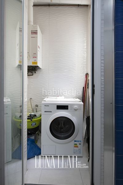 Foto 01b084bd-e3d3-4a57-9339-b76ad85e206b. Pis a Sant Antoni Barcelona