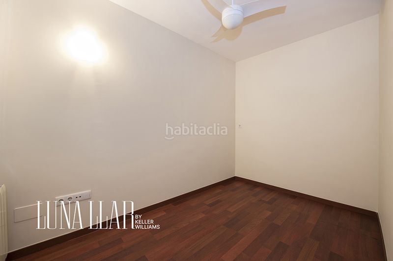Foto 4df4b412-24fb-4e7a-9944-1325cd3343c4. Pis a Sant Antoni Barcelona