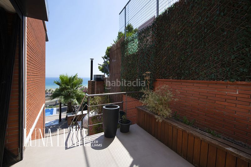 Foto 0ceff812-8ab4-499a-95ec-4f8e7f3dca90. Rent house with parking in les botigues de Sitges Sitges
