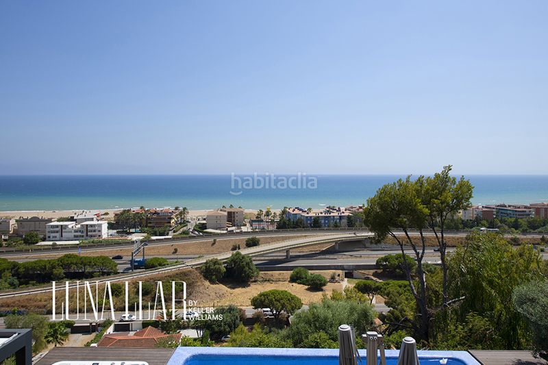 Foto 4f93683c-b872-4144-8a6a-3f4912724e55. Rent house with parking in les botigues de Sitges Sitges