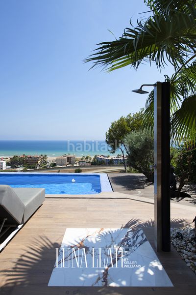 Foto 6c5d8fbd-0e33-4dd1-be2b-c4207077cd97. Rent house with parking in les botigues de Sitges Sitges