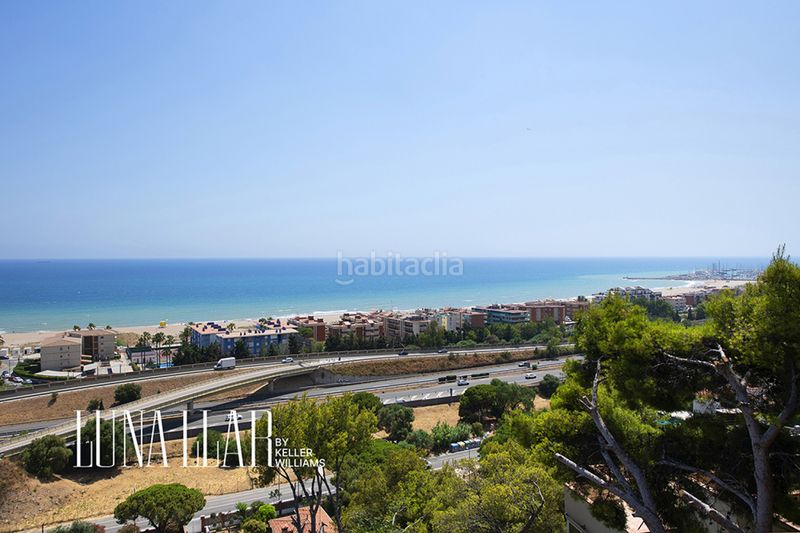 Foto 873f4d30-7b3b-491d-b0cc-ac1472c04ec9. Rent house with parking in les botigues de Sitges Sitges