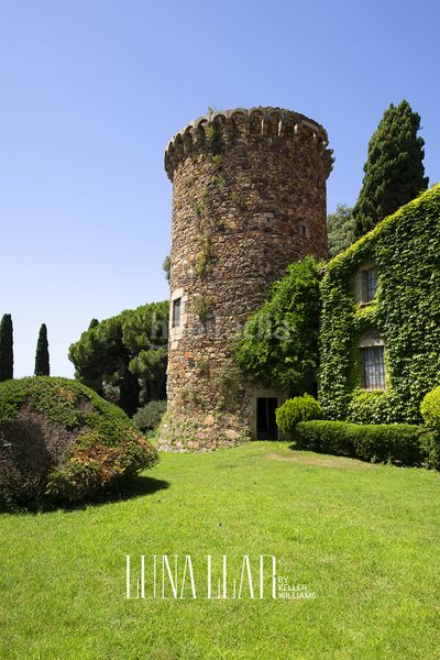 Foto 1f15f49d-974a-444a-b580-c2019af01036. Casa amb aparcament piscina a Les Creus Pineda de Mar
