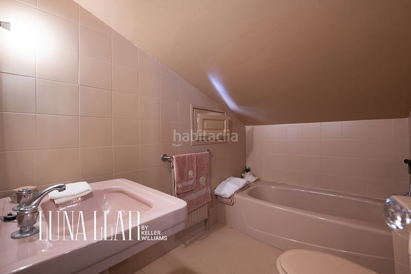 Foto 2a65e17f-314a-4995-9ea8-ce7b9def7735. Casa amb aparcament piscina a Les Creus Pineda de Mar