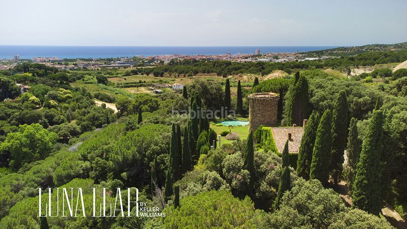 Foto 346d3abd-614f-4583-a76c-d09aa80702a8. Casa amb aparcament piscina a Les Creus Pineda de Mar