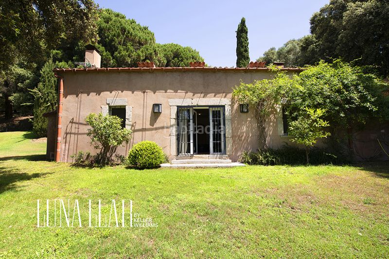 Foto ea7d1175-6f61-478a-ab90-19b3ee73ef97. Casa amb aparcament piscina a Les Creus Pineda de Mar