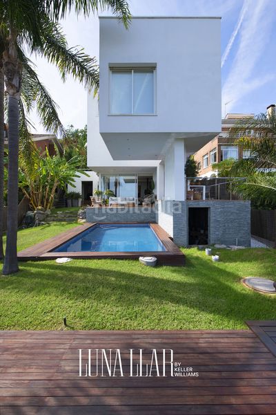 Foto fa463529-a6e3-427c-b587-050693846b9a. Casa amb calefacció aparcament a Bellamar Castelldefels