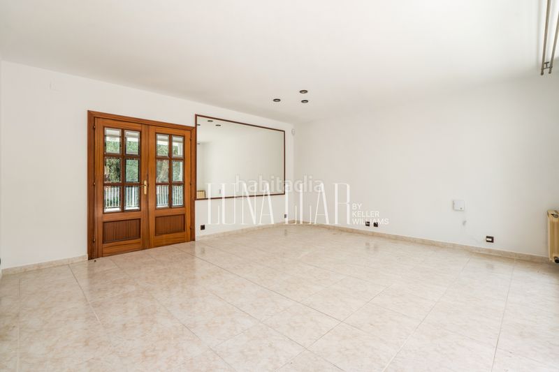 Foto 0afeb5cc-9574-4cb7-8180-a9b9b8a0ce70. Casa amb calefacció aparcament piscina a El Poal Castelldefels
