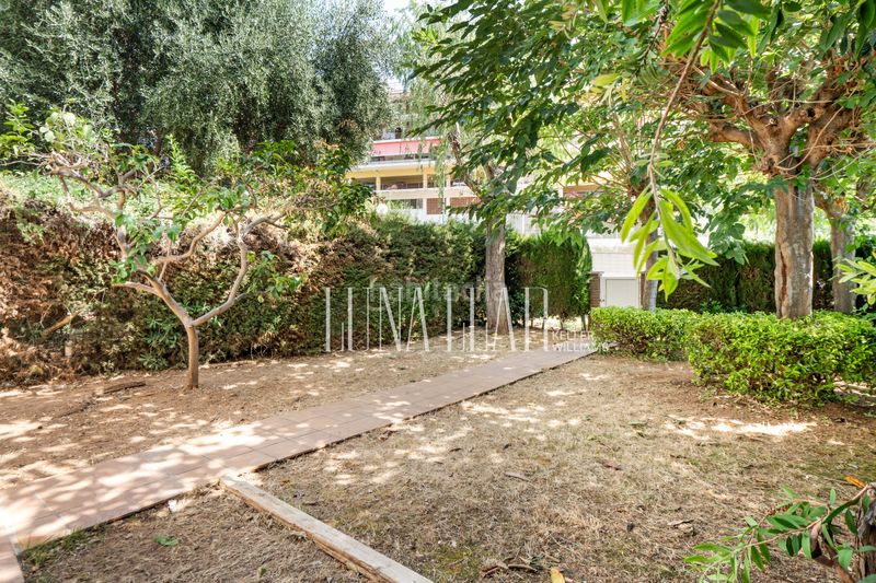 Foto f0473417-be9e-4106-8852-dd884d56224d. Casa amb calefacció aparcament piscina a El Poal Castelldefels