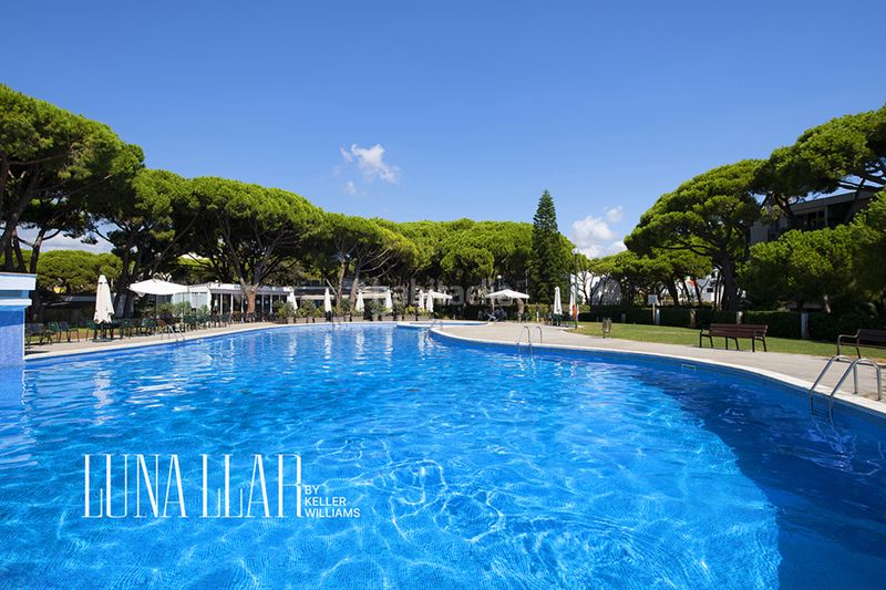 Foto e71dc9c0-e0be-4519-9d4e-813ccbdf540c. Pis amb aparcament piscina a Gava Mar Gavà