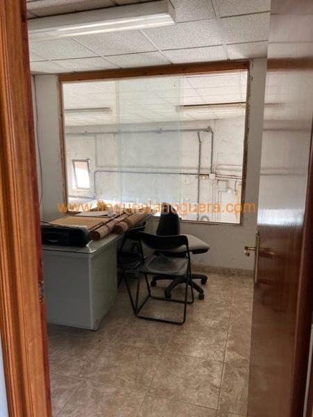 Foto 53c1e869-ceae-451f-aa01-a17c106a53e0. Location local commercial dans Bellcaire d´Urgell