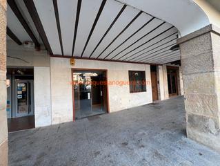 Miete Geschäftsraum  Plaça del mercadal. Local comercial situat a la plaça mercadal
