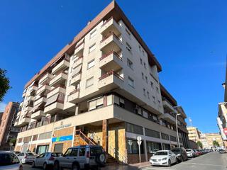 Lloguer Local Comercial a Balaguer. Altell comercial situat al centre de balaguer