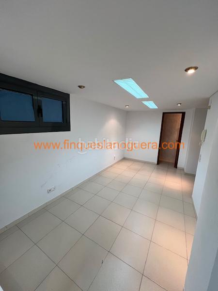 Foto 8a2e1bea-7a2f-4ae7-a1ed-5b92eb338ede. Lloguer oficina a carrer del pare sanahüja 4 a Balaguer