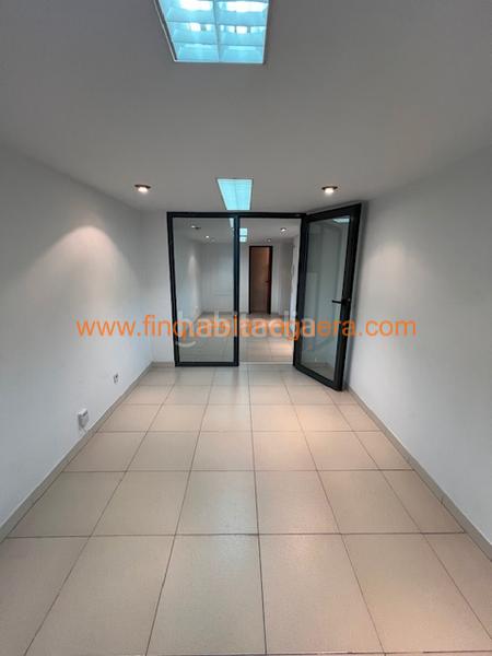 Foto d76b93c0-b7e9-4148-ac4c-b1135b8511a3. Lloguer oficina a carrer del pare sanahüja 4 a Balaguer