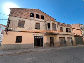 Casa a Bellcaire d´Urgell. Casa per acabar ubicada al centre de la població