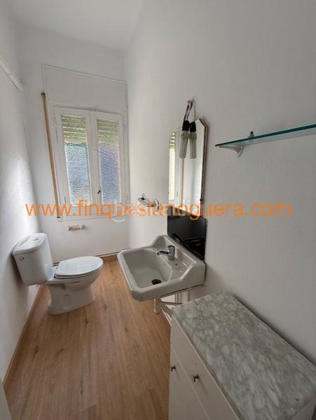 Foto 33f1c00b-bc79-4b59-ae17-9d1722e710ff. Casa  amb terrassa, magatzem i pati en Balaguer