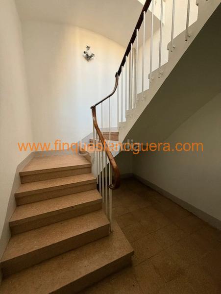 Foto d25d1424-a9cb-4204-9f81-d37efe10ba1a. Casa  amb terrassa, magatzem i pati en Balaguer