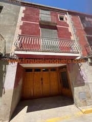 Haus in Menàrguens. Menarguens