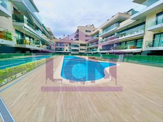 Piso en Camps Blancs. Piso muy luminoso en corp