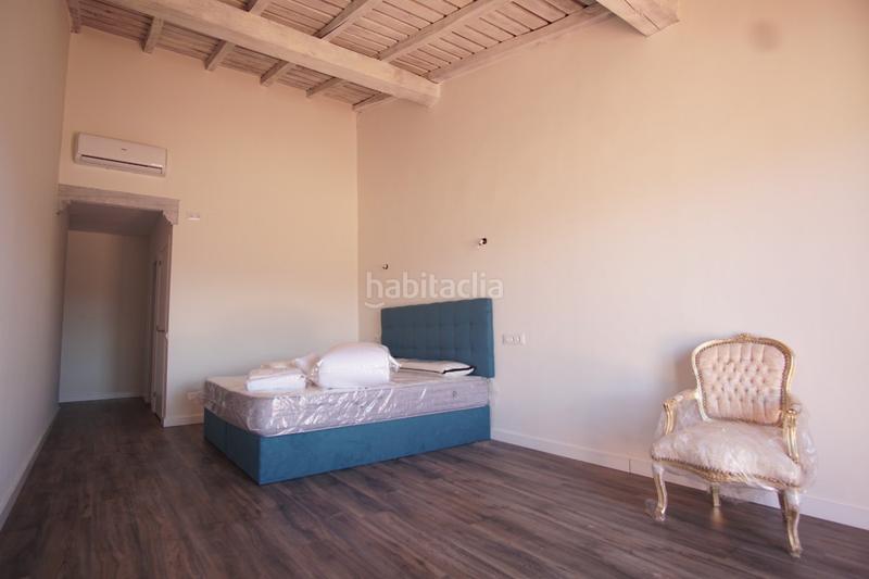 Foto 3f0bf2a6-94a3-4596-a73e-2b62dd3c8330. Edificio precioso hotel rural con vistas al monasterio . en Guadalupe