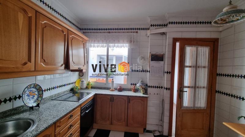 Foto df4b454c-52d5-4f0c-b3e4-393e5e3544f9. Casa estupenda casa en Barrio Alto en Barrio Alto San Juan de Aznalfarache