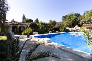 Chalet à Loreto. Inmueble exclusivo situado en espartinas, municipio sevillano si