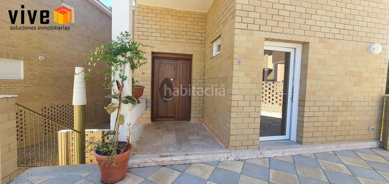 Foto 9f41a5f1-7104-4482-9610-94946d60808e. Affitto chalet con parcheggio in El Zaudín - Club de Golf Bormujos