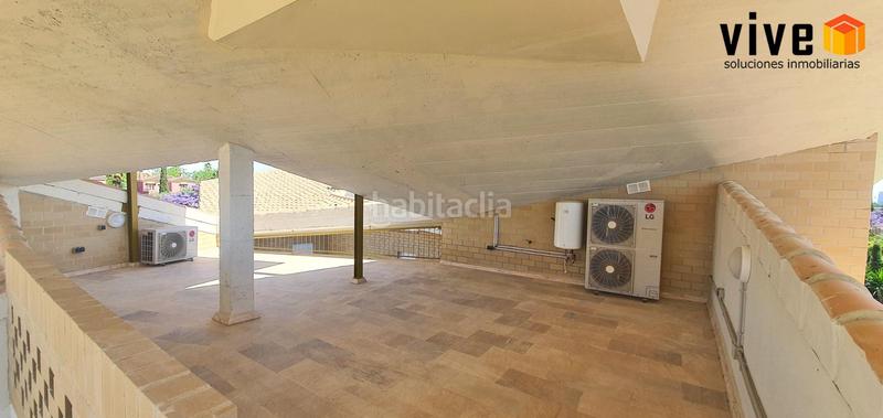 Foto e6504486-6d5d-4ca1-ab57-7a038053d801. Affitto chalet con parcheggio in El Zaudín - Club de Golf Bormujos