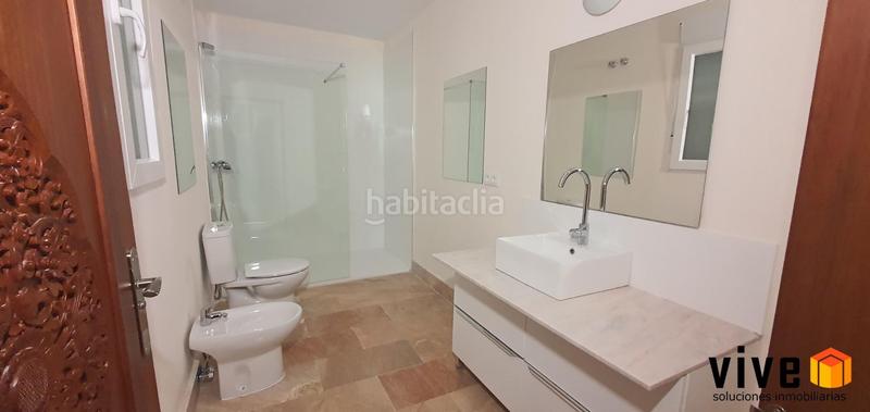 Foto 91105bcd-ed06-4737-981f-89aba57e6b45. Lloguer xalet amb aparcament a El Zaudín - Club de Golf Bormujos