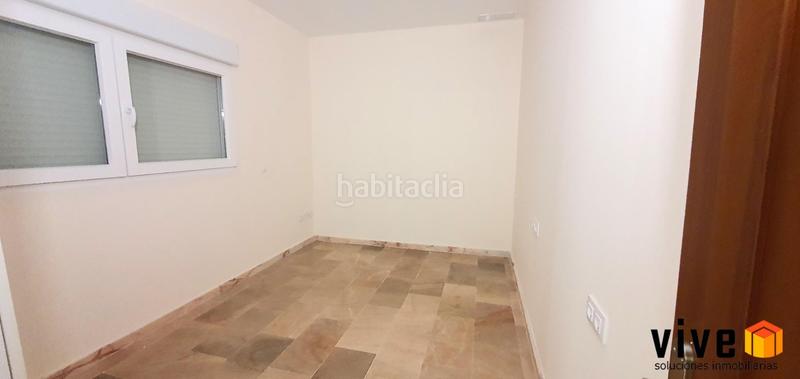 Foto a96cb88e-0227-4c7a-b8c4-b626e6d9d7c2. Lloguer xalet amb aparcament a El Zaudín - Club de Golf Bormujos