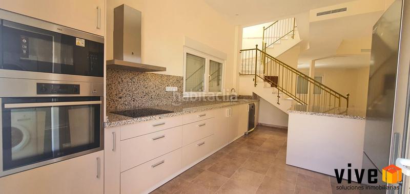 Foto acd373cd-069c-442f-8e95-4c6ac9c8c174. Lloguer xalet amb aparcament a El Zaudín - Club de Golf Bormujos