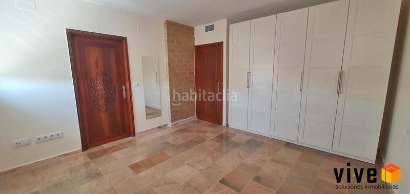 Foto e998cab8-cea6-4242-9605-4d9a9b9b0b1e. Lloguer xalet amb aparcament a El Zaudín - Club de Golf Bormujos