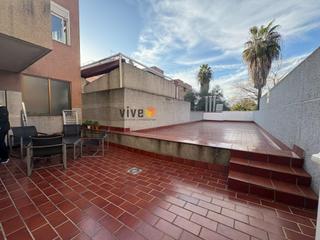 Affitto Piccolo appartamento in Barrio Bajo. Apartamento con gran terraza y plaza de garaje