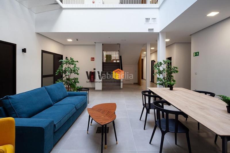 Foto 3ce3e7dd-9486-4439-bd32-d20890517daa. Edificio  nuevo con 24 estudios. completamente equipados en el corazón de triana. en Sevilla