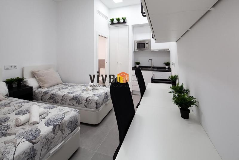 Foto 48d2a932-1926-4d01-8b20-73811ae90c38. Edificio  nuevo con 24 estudios. completamente equipados en el corazón de triana. en Sevilla